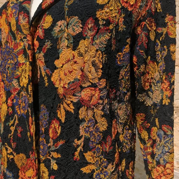 Chico's Women's Blazer Style Light Jacket Floral - Picture 3 of 8